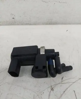 Volkswagen Phaeton Turbo solenoid valve 059906628A 72290315 05T031