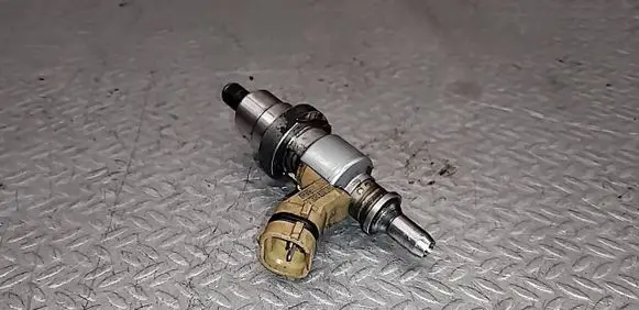 Toyota Corolla Verso AR10 Fuel injector 2371026010
