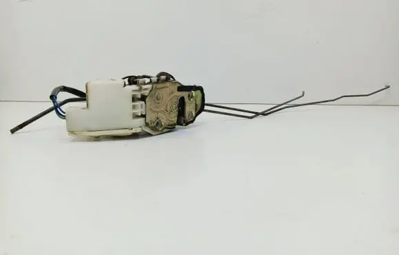 Honda Prelude Front door lock 9067