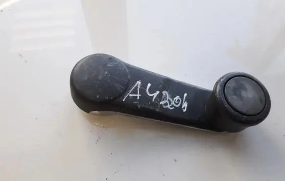 Hyundai Lantra II Front door window winding handle 