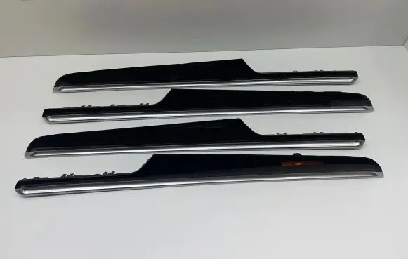 Porsche Macan (95B) Door card panel trim set 95B867409D 95B867410D 95B867062D