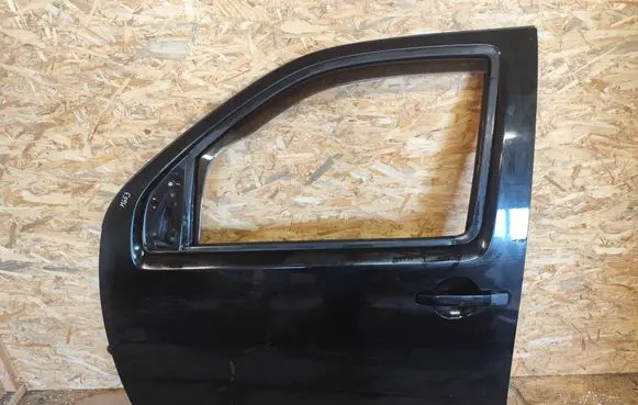 Nissan Pathfinder R51 Front door