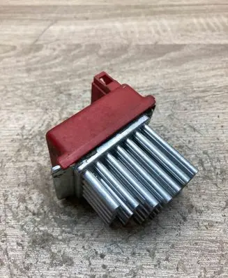 Volkswagen Golf IV Heater blower motor/fan resistor 1J0907521 5DS00646701