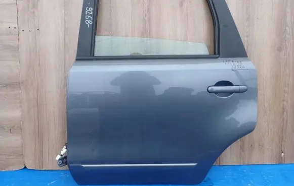 Nissan Note (E11) Rear door 