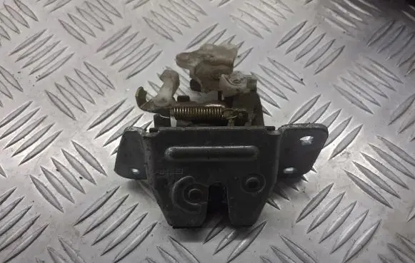 Mitsubishi Lancer Tailgate exterior lock BRAK