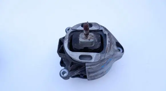 BMW 1 F20 F21 Engine mount bracket 6787668 230113