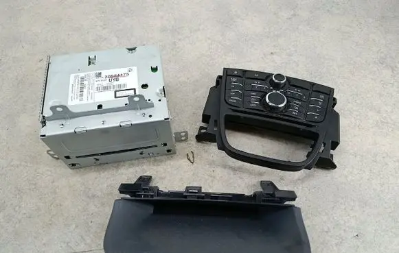 Opel Meriva B Radio/CD/DVD/GPS head unit 