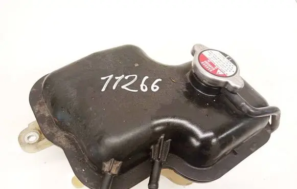 Honda CR-V Coolant expansion tank/reservoir 