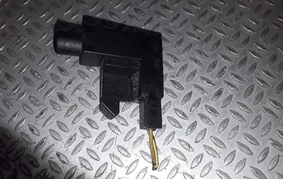 Volkswagen Jetta V Hand parking brake sensor 1J0947561