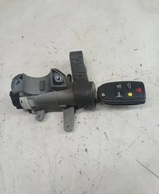 Volvo XC90 Ignition lock 8626324 16184 73760
