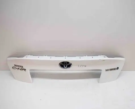 Toyota C-HR I Tailgate/trunk/boot lid 76811F4010
