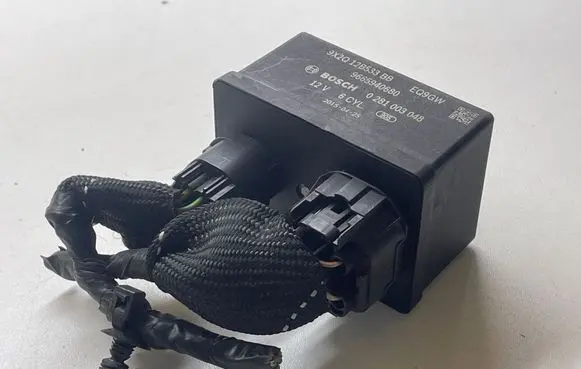 Land Rover Discovery Sport Glow plug pre-heat relay 9X2Q12B533BB 9665940680 0281003048