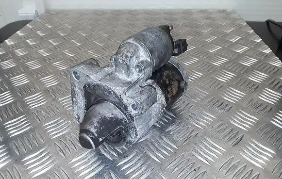 Peugeot 207 Starter motor v75500178004 m000t32271
