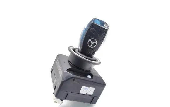 Mercedes-Benz E C207 W207 Ignition lock A2075450108