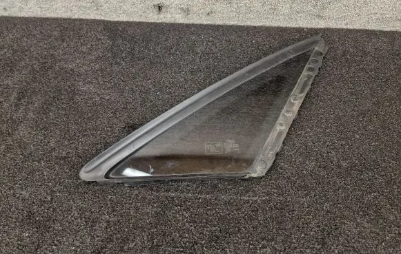 Audi A8 S8 D4 4H Rear side window