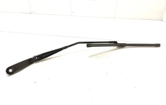 Volvo XC60 Front wiper blade arm 30753529