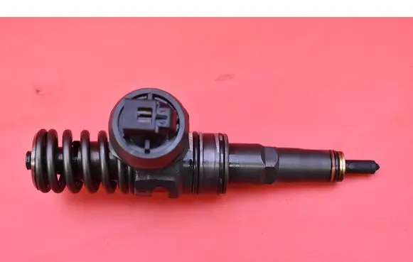 Skoda Octavia Mk2 (1Z) Fuel injector 038130073AG