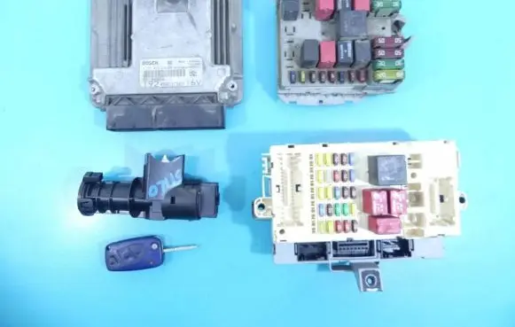 Fiat Stilo Engine control unit/module ECU 0281011510 IMPRK1018137