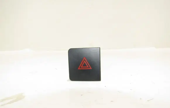 Chevrolet Captiva Hazard light switch 202005304