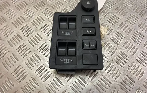 Land Rover Discovery 5 A set of switches HY3214D340A