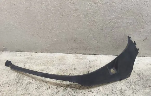 Porsche Macan (95B) Under headlight/headlamp trim 95B807173A