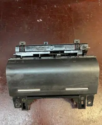 Audi A4 S4 B7 8E 8H Ashtray (front) 8E0857951