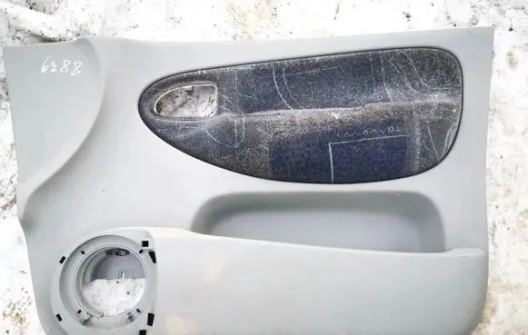 Renault Scenic I Front door card panel trim 7700431154
