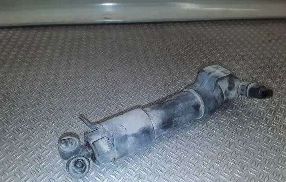 Mercedes-Benz E W211 Headlight washer spray nozzle A2118602247