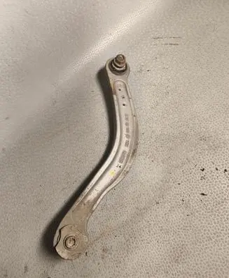 Mercedes-Benz E W212 Rear control arm A20407