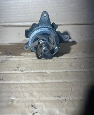 Volvo V50 Water pump 1S7G8501