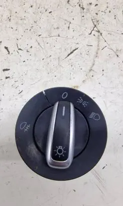 Volkswagen Golf VI Light switch 3C8941431B