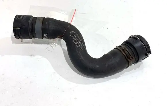 Engine coolant pipe/hose