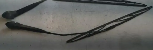 Smart ForTwo I Front wiper blade arm