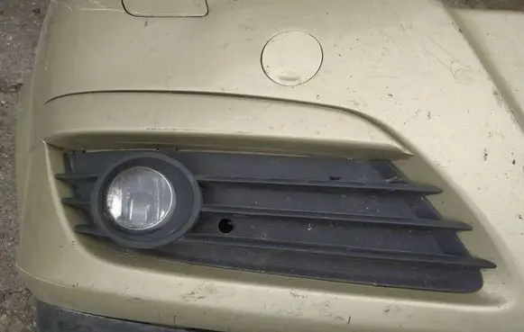 Opel Astra H Front bumper lower grill 