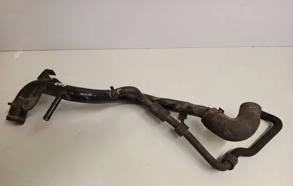 Audi A4 S4 B7 8E 8H Engine coolant pipe/hose 038121071S