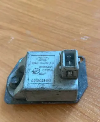 Ford Focus Ignition amplifier control unit 93AB12A019AB