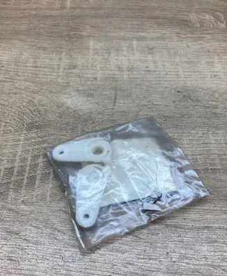 Opel Tigra A Front door lock loop/hook striker 90297978 2PSC