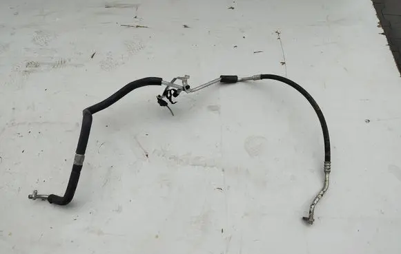 Opel Vivaro Air conditioning (A/C) pipe/hose 