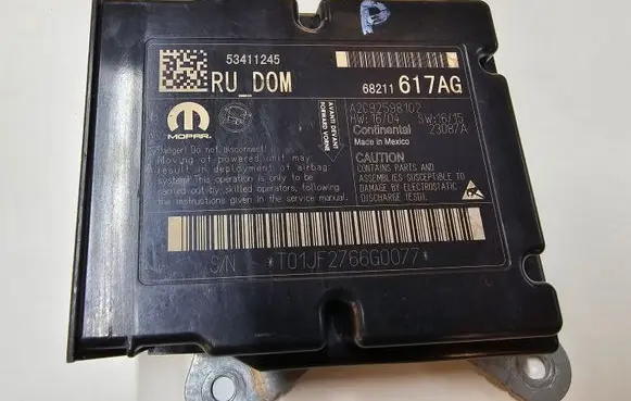 Chrysler Pacifica Airbag control unit/module 68211617AG A2C92598102 68240950AA