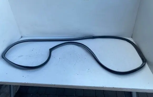 Toyota Previa (XR30, XR40) II Sliding door rubber seal 