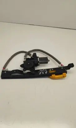 Rear door manual window regulator