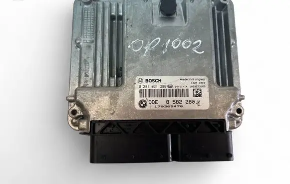 BMW 3 F30 F35 F31 Engine control unit/module ECU 8582280 0281031298