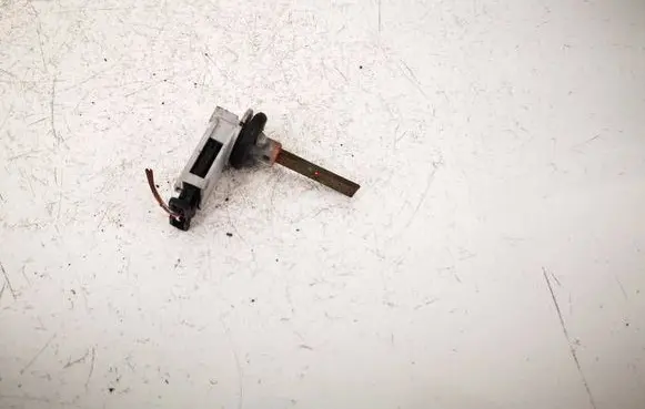Volkswagen Touran I Interior temperature sensor 3D0907543