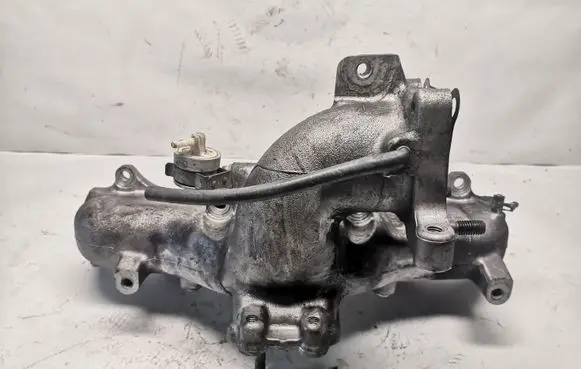 Lexus IS 220D-250-350 Intake manifold