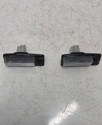 Nissan X-Trail T32 Number plate light A073927