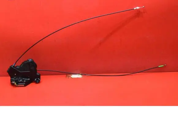 Toyota Auris 150 Front door lock