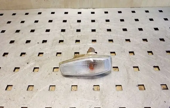 KIA Sorento Front fender indicator light 923033B1