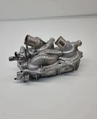 Volkswagen Golf VIII Water pump 05E121042B
