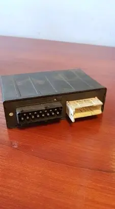 BMW 5 E34 Comfort/convenience module 1382425