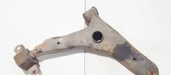 Volvo S40, V40 Front lower control arm/wishbone